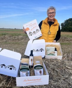 Hanfpaket von Hanfland Gerda Steinfellner im Hanffeld