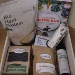 Bio Detox Geschenkbox aus Hanfthal mit Hanfprotein, Belugalinsen, Flohsamen und Hanföl