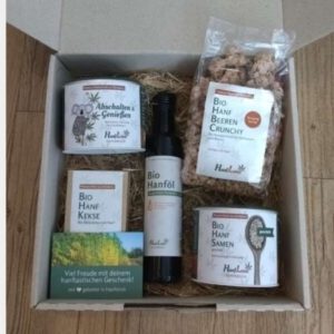 Bio Hanf Genusspaket aus Hanfthal mit Hanföl, Hanfsamen, Beeren Crunchy und Hanfkeksen
