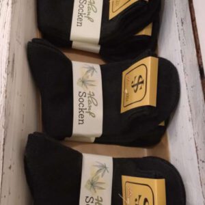 Schwarze Hanf Socken, mehrere Paar in Verpackung mit Hanf-Etikett