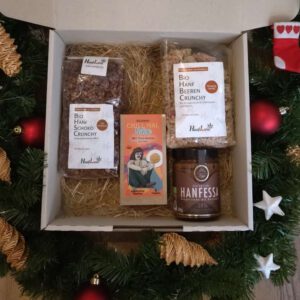 Geschenkbox bestehend aus: Bio Hanf Beeren Crunchy, Bio Hanf Schoko Crunchy, Bio Hanfkekse, Bio Hanfnougat