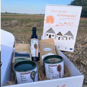 Weinviertler Geschenkspaket mit Bio Hanfsamen, Bio Hanföl und Bio Belugalinsen aus dem Weinviertel